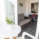 Atzavara * Калелья