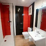 Atzavara Калелья