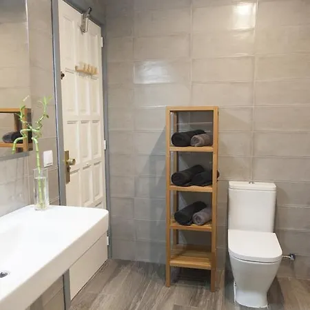 Atzavara Калелья